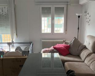 Living room of Flat to rent in  Granada Capital  with Air Conditioner, Heating and Storage room