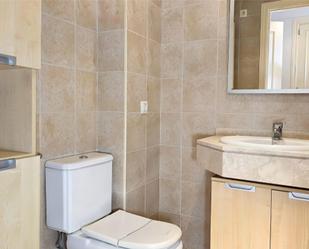 Bathroom of Flat for sale in Estepona  with Terrace, Swimming Pool and Balcony