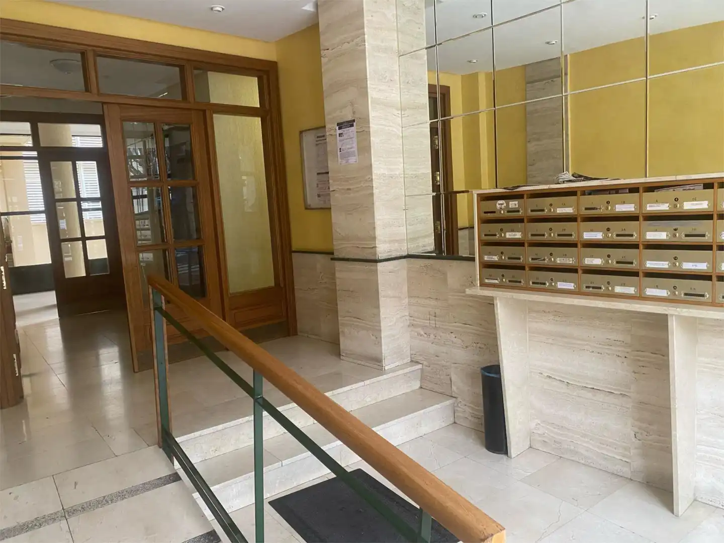Wohnung zum Verkauf in Ávila mit Heizung, Abstellraum und Schwimmbad