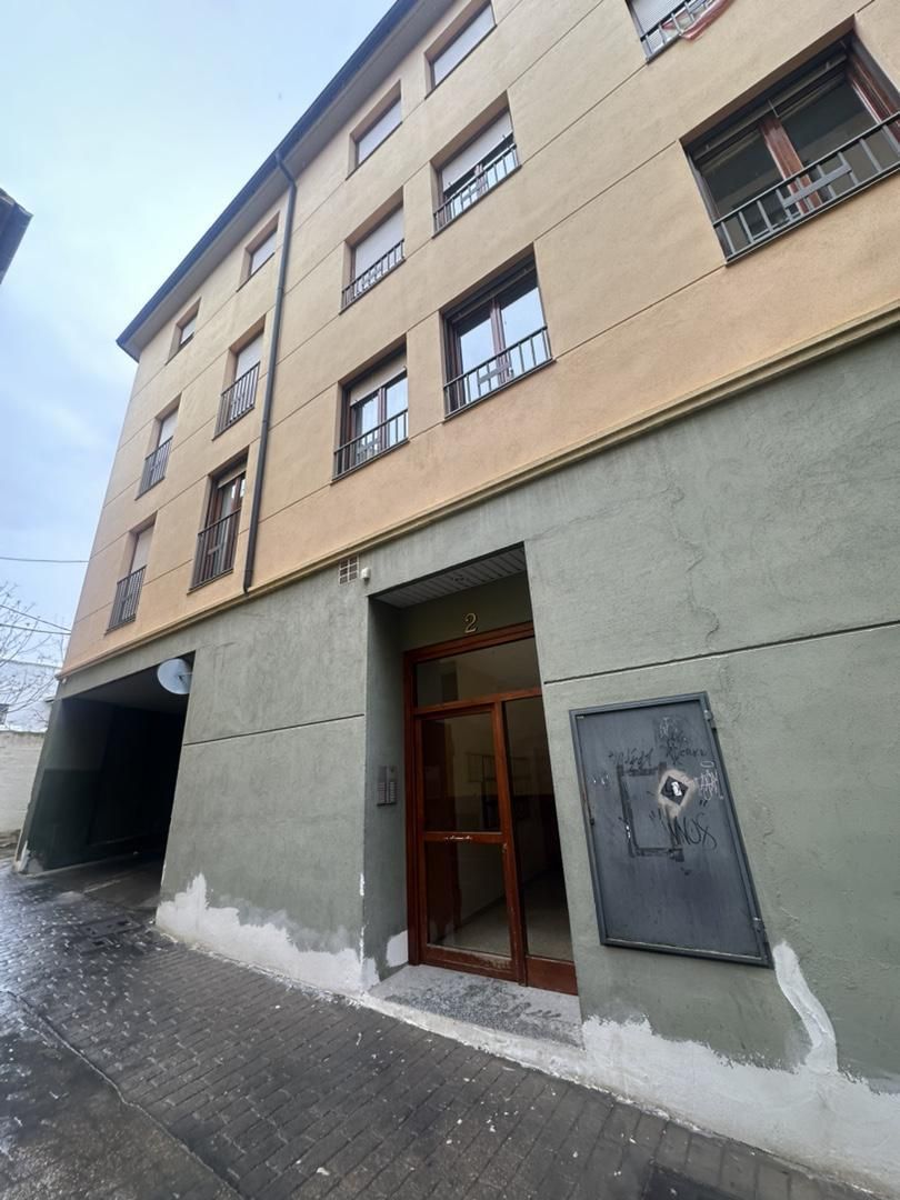 Flat for sale in Calle Cuartelillo, 2, Centro Exterior view of Flat for sale in Calatayud with Air Conditioner and Balcony