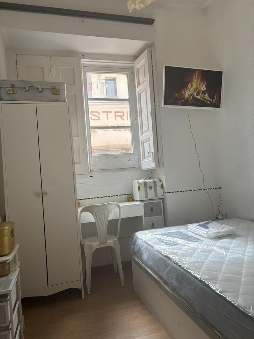 Flat to share in Alta, 20, Universidad - Malasaña