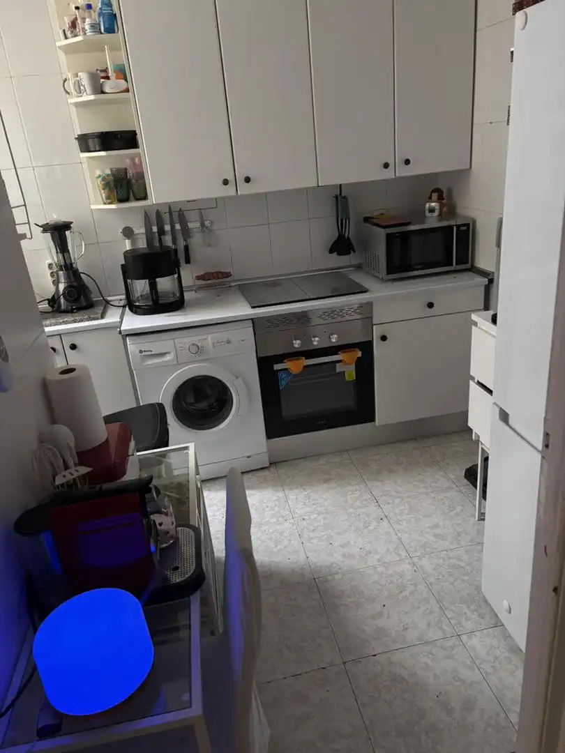 Habitación en Alta, 20, Universidad - Malasaña Habitación en Alta, 20, Universidad - Malasaña