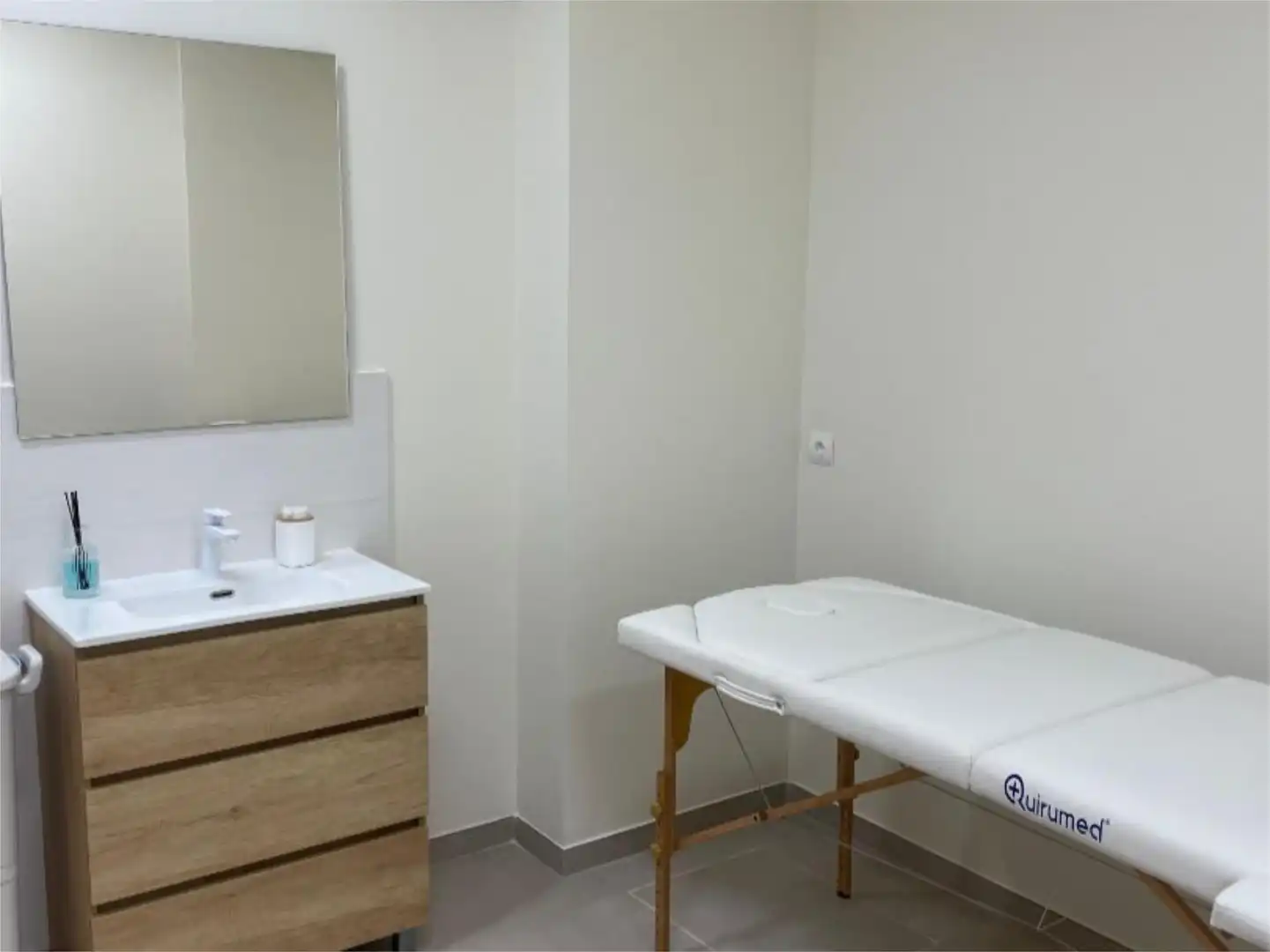 Oficina de alquiler en Carrer de Forata, 6, L'Hort de Senabre Baño de Oficina de alquiler en Valencia