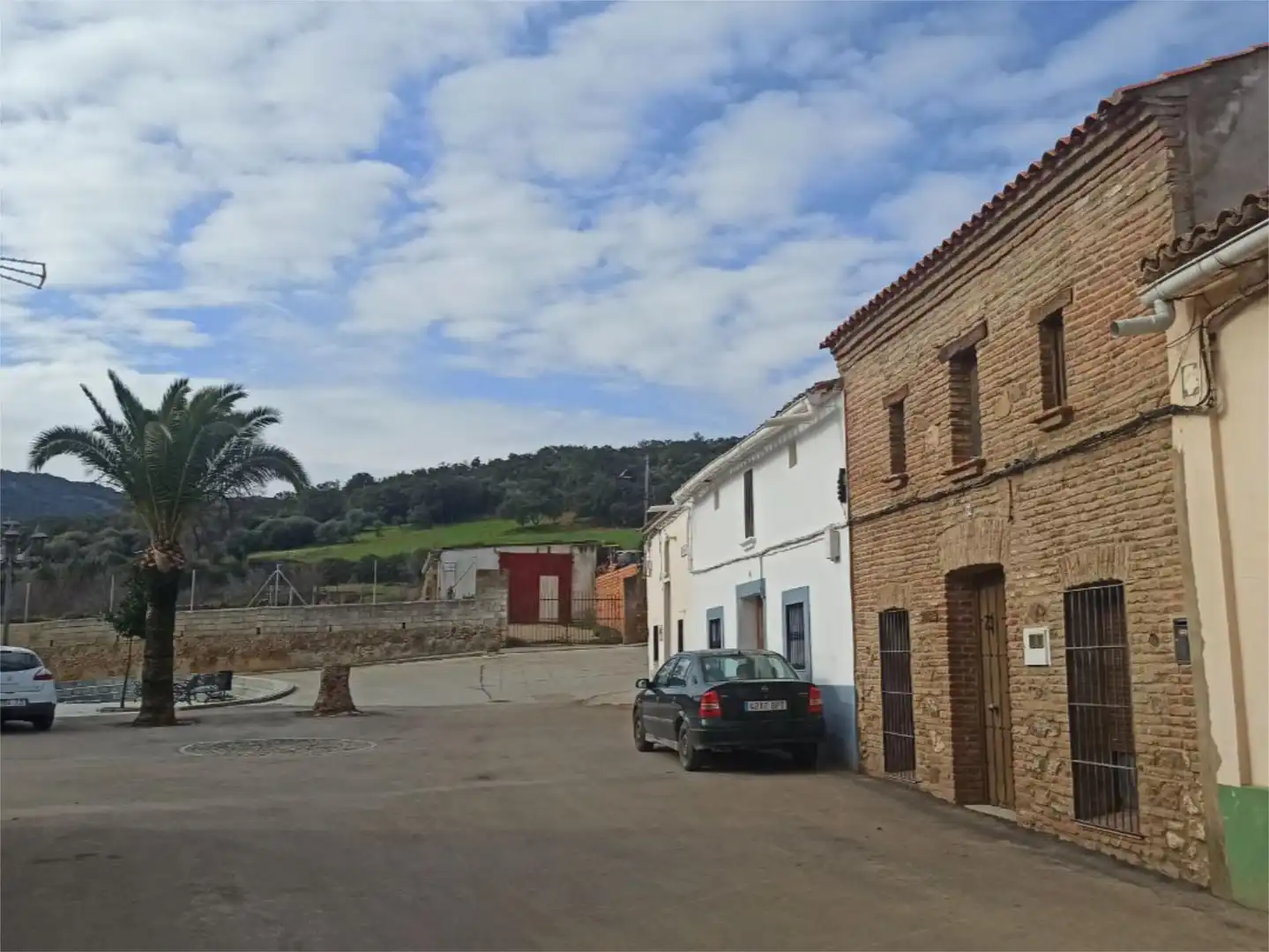 Casa adosada en venta en Calle Moreno Nogales, 24, Navalvillar de Pela Vista exterior de Casa adosada en venta en Navalvillar de Pela con Aire acondicionado, Calefacción y Jardín privado