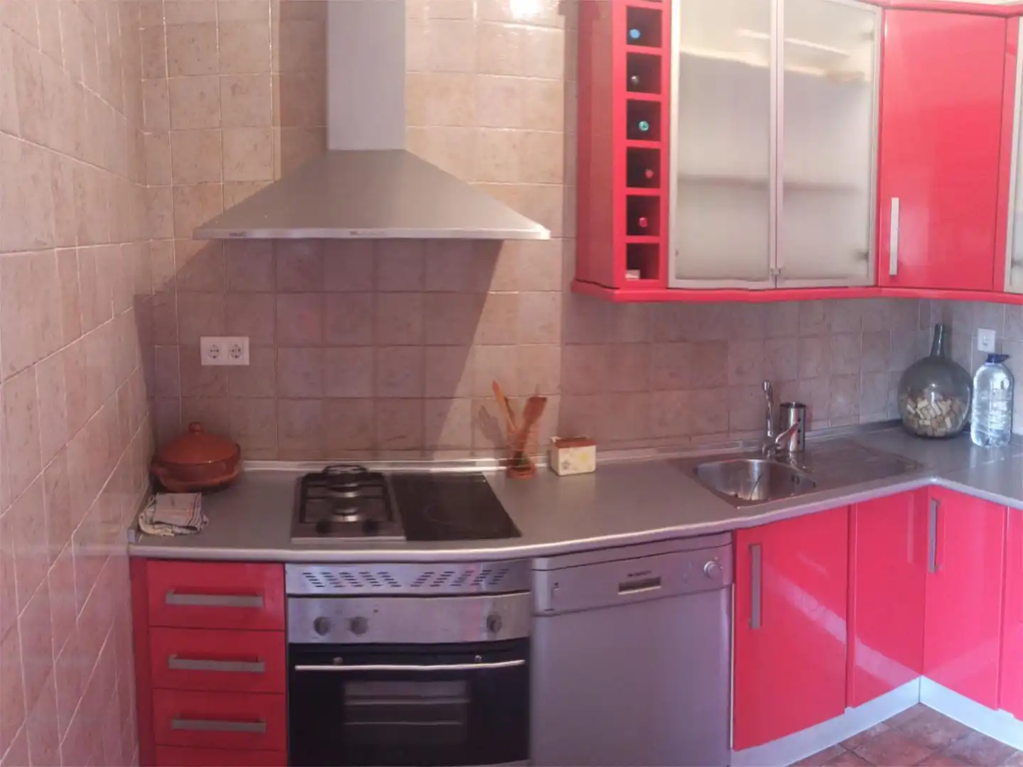 Casa adosada en venta en Calle Moreno Nogales, 24, Navalvillar de Pela Cocina de Casa adosada en venta en Navalvillar de Pela con Aire acondicionado, Calefacción y Jardín privado