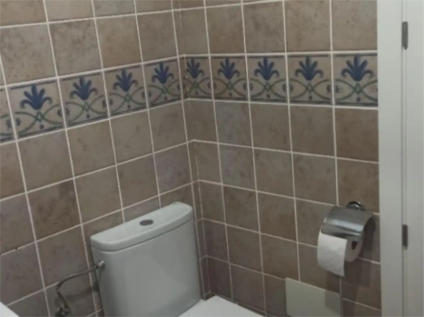 Casa adosada en venta en Calle Moreno Nogales, 24, Navalvillar de Pela Baño de Casa adosada en venta en Navalvillar de Pela con Aire acondicionado, Calefacción y Jardín privado