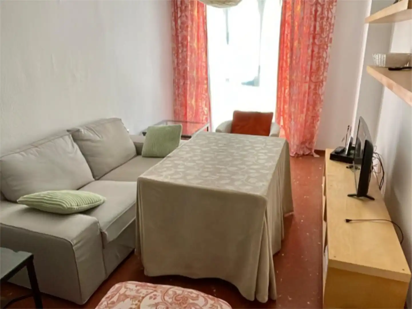 Habitació a Calle Jesús y María, 3, Zona Centro Habitació a Calle Jesús y María, 3, Zona Centro