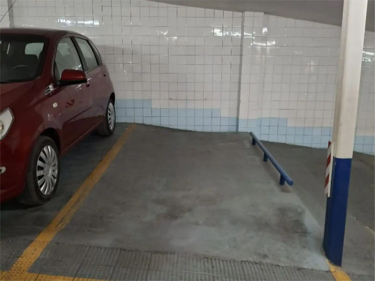Garatge de lloguer a Carrer de Màlaga, 3, Marxalenes Aparcament de Garatge de lloguer en Valencia