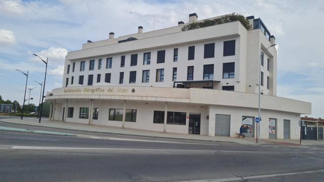 Local comercial en Alquiler en Avenida Doctor Francisco Gaspar Huelves, 1 en Facultad de Medicina