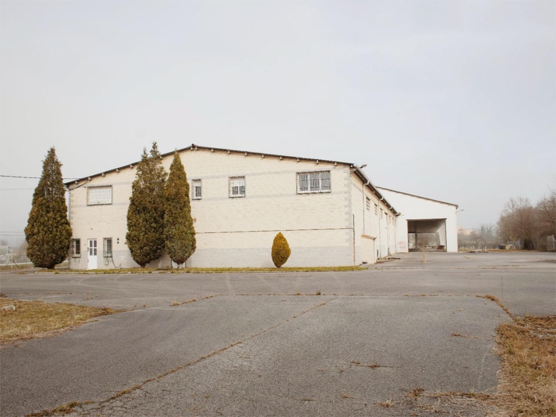 Exterior view of Industrial buildings to rent in Siero