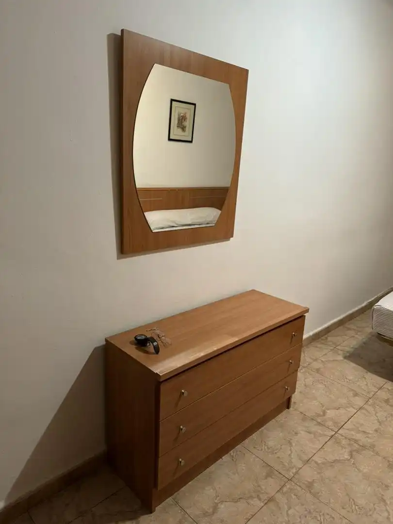 Habitació a Passatge de Guilera, 6, Santa Eulàlia Dormitori de Apartament per a compartir en L'Hospitalet de Llobregat amb Moblat, Forn i Rentadora
