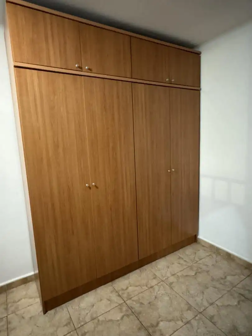 Habitació a Passatge de Guilera, 6, Santa Eulàlia Dormitori de Apartament per a compartir en L'Hospitalet de Llobregat amb Moblat, Forn i Rentadora
