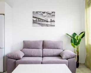 Living room of Flat for sale in  Sevilla Capital  with Air Conditioner