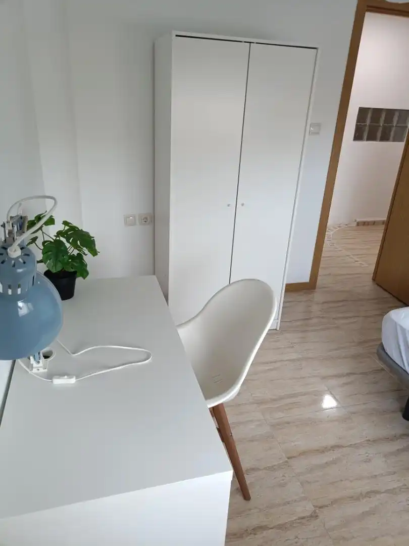 Zimmer in Carrer Cantant Mercè Melo, 6, Benipeixcar - El Raval
