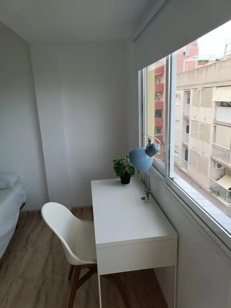 Zimmer in Carrer Cantant Mercè Melo, 6, Benipeixcar - El Raval