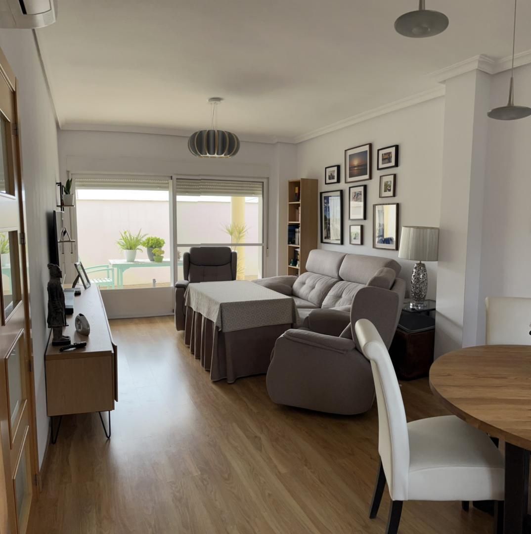 Living room of House or chalet for sale in La Carolina  with Air Conditioner, Private garden and Parquet flooring