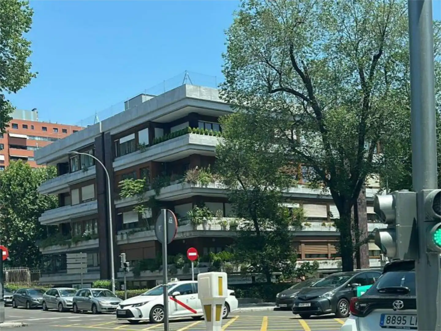 Piso en venta en Calle de Costa Rica, 13, Nueva España Vista exterior de Piso en venta en Madrid con Aire acondicionado, Calefacción y Jardín privado