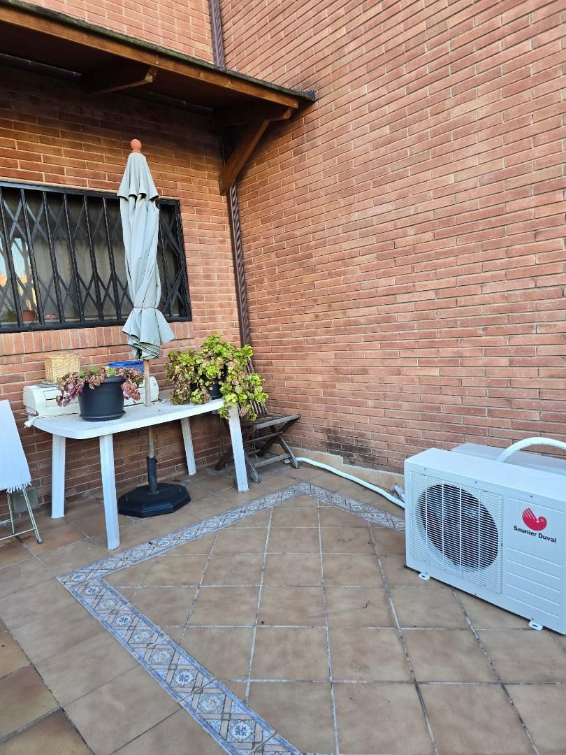 Garden of House or chalet for sale in Castellbisbal  with Air Conditioner, Terrace and Balcony