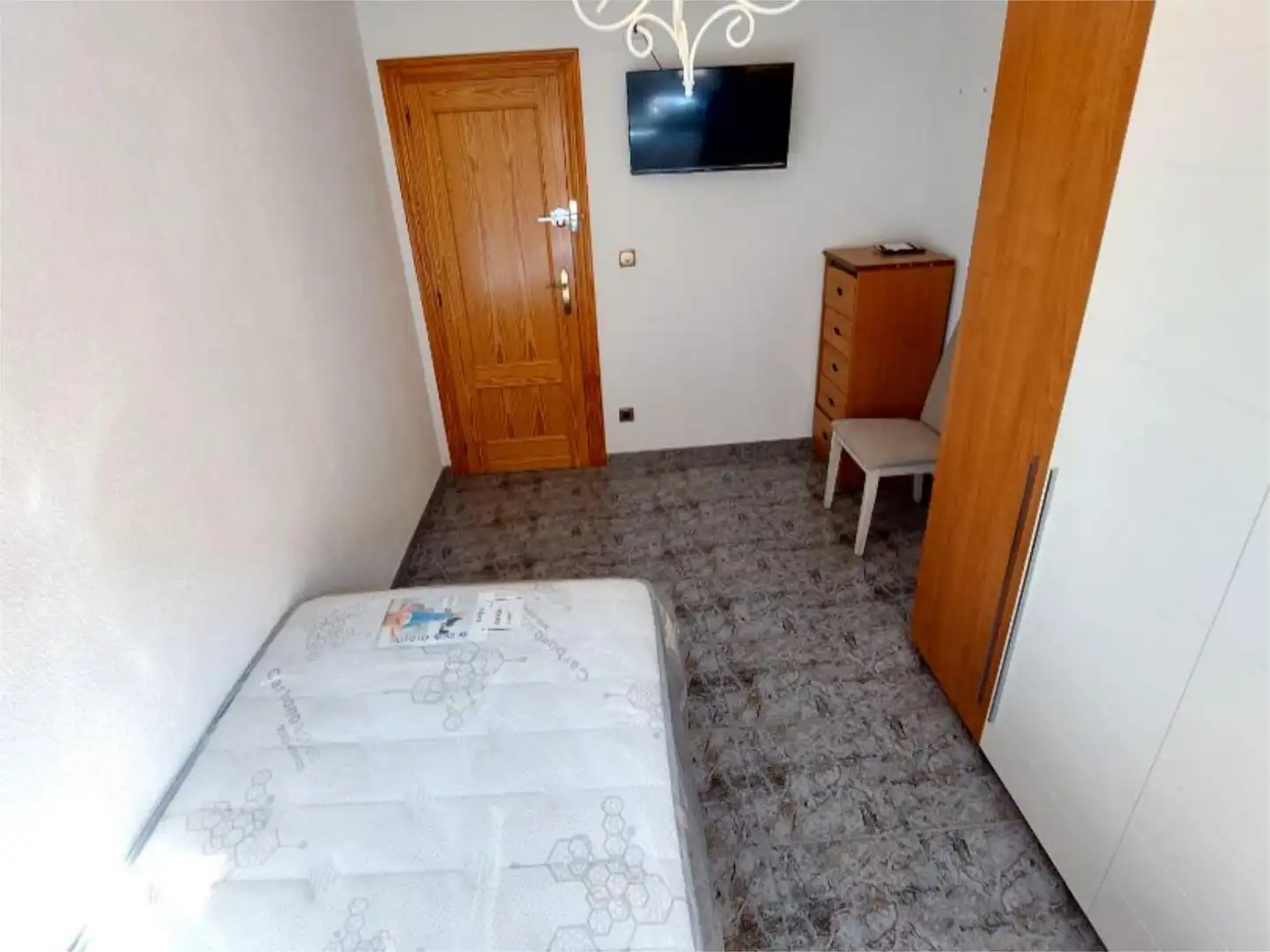 Room in Calle Don Quijote, 66, Novelda Bedroom of Flat for share in Novelda with Air Conditioner, Heating and Furnished