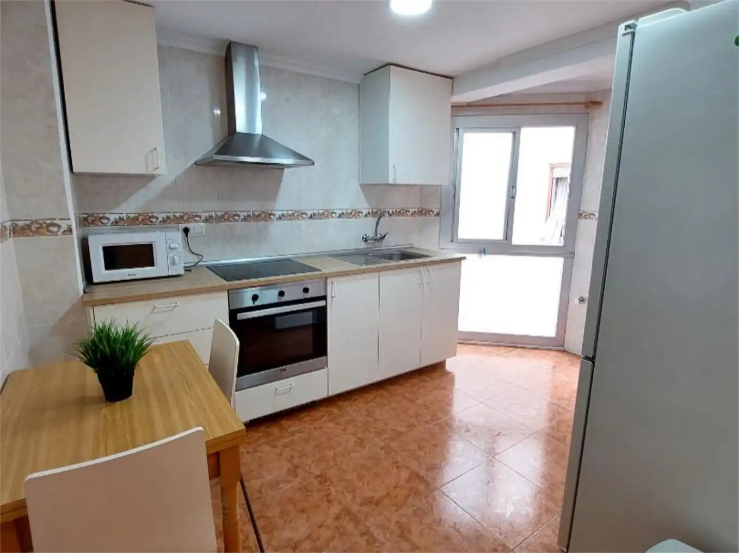 Room in Avenida Alfonso XIII, 33, Las Trescientas - San Francisco - Ciudad Vergel Room in Avenida Alfonso XIII, 33, Las Trescientas - San Francisco - Ciudad Vergel