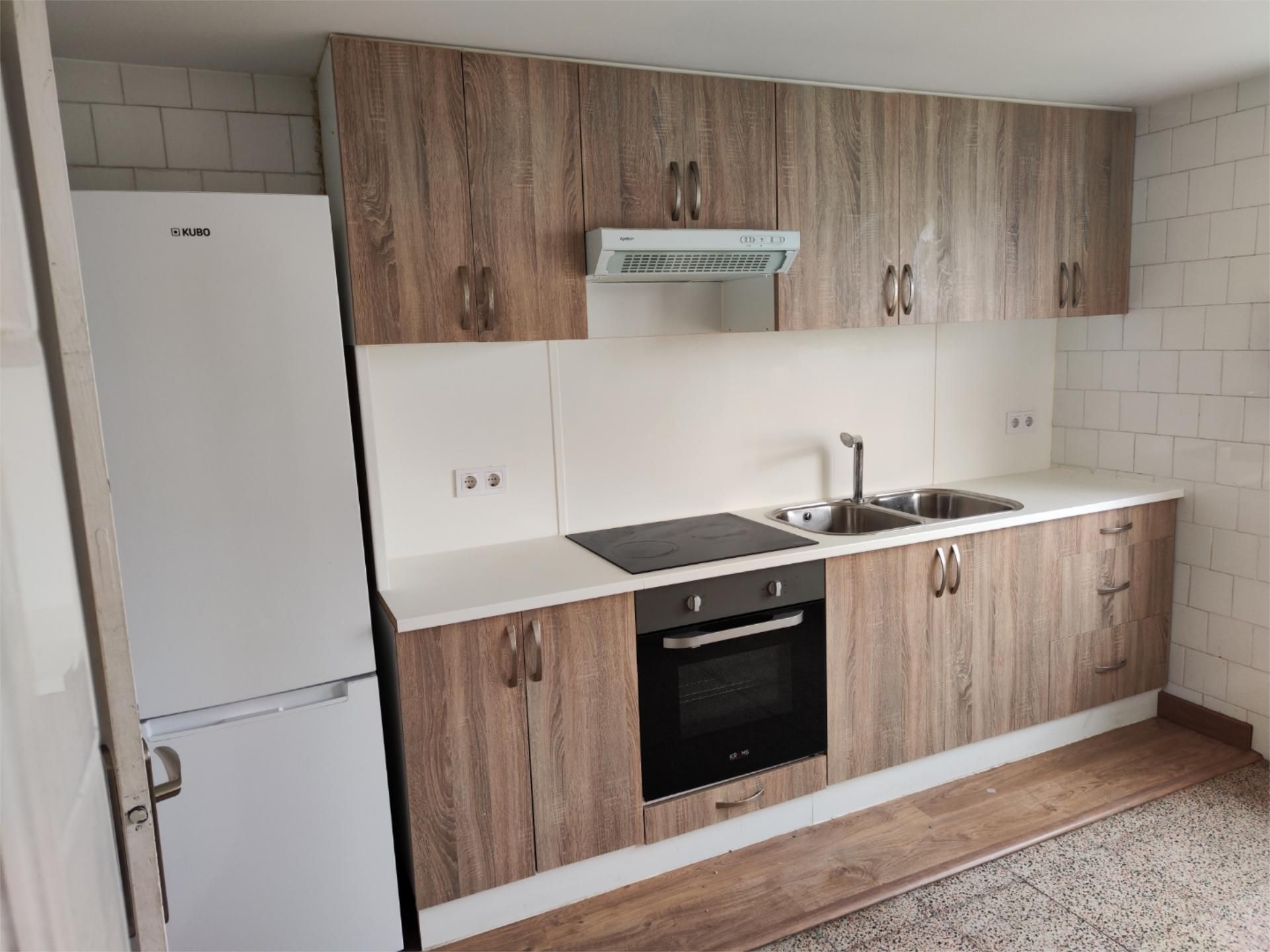 Kitchen of Flat to rent in Monforte de Lemos  with Heating, Furnished and Oven