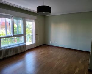Bedroom of Flat for sale in Salamanca Capital  with Terrace and Balcony