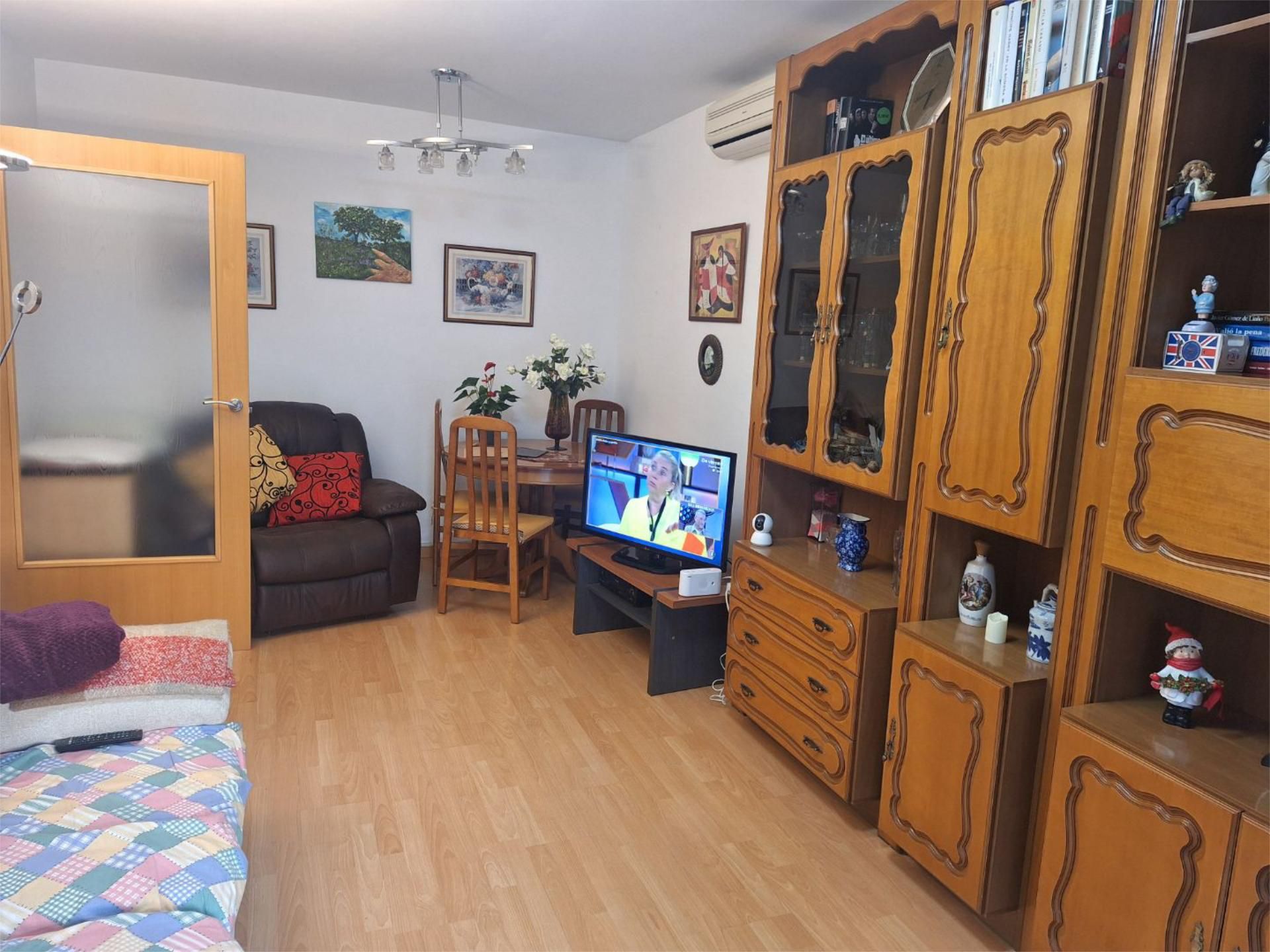 Living room of Flat for sale in Sabadell  with Air Conditioner and Balcony