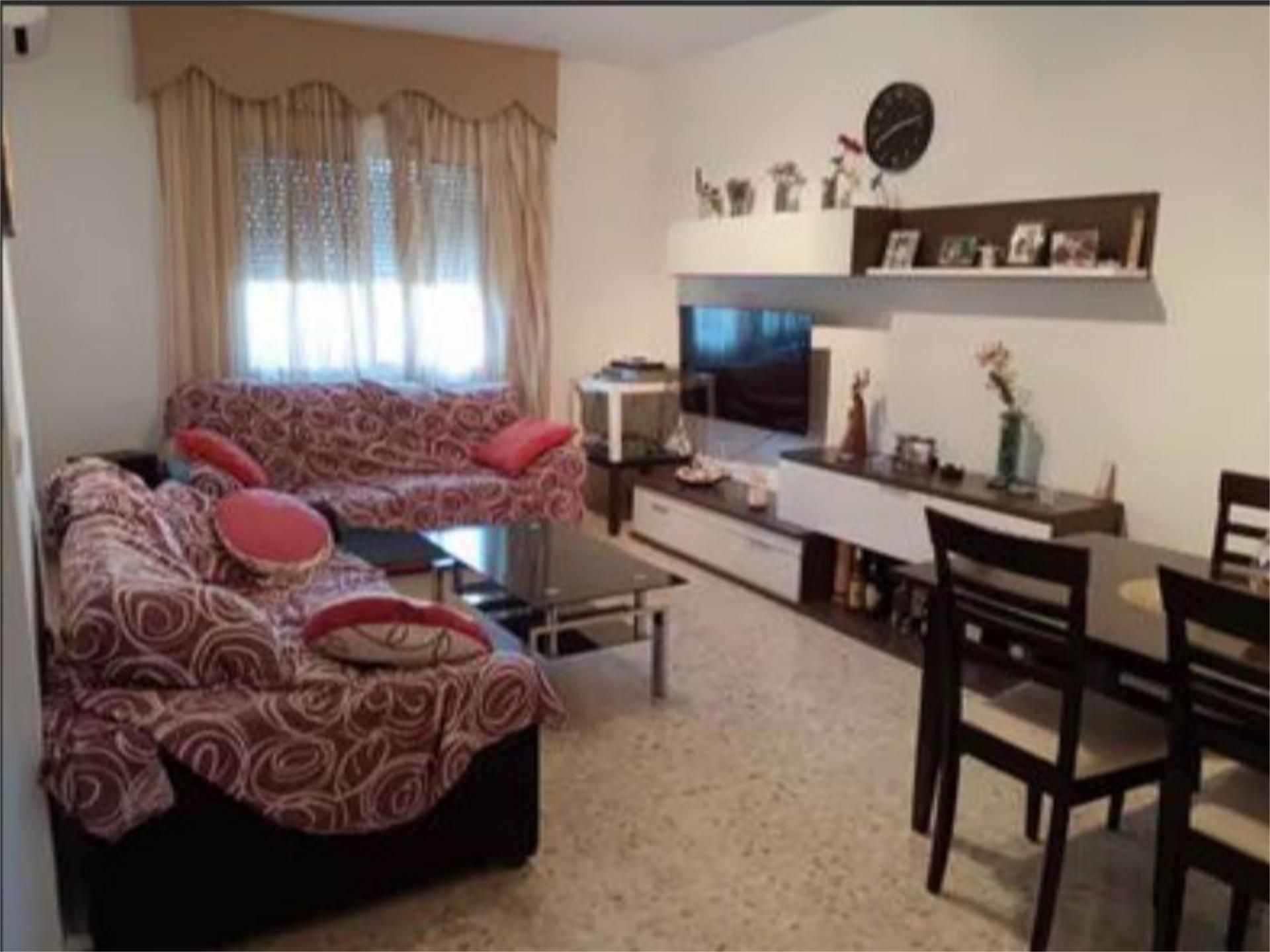 Living room of Flat for sale in Castilblanco de los Arroyos  with Air Conditioner, Heating and Furnished