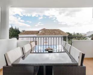 Terrassa de Apartament en venda en Marbella amb Aire condicionat, Piscina i Balcó