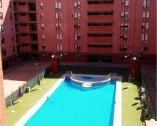 Swimming pool of Flat to rent in  Sevilla Capital  with Heating, Swimming Pool and Furnished