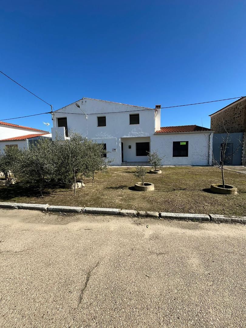 Exterior view of House or chalet for sale in Campo Lugar  with Terrace and Balcony