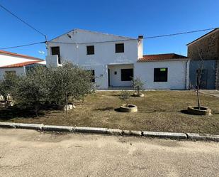 Vista exterior de Casa o xalet en venda en Campo Lugar amb Terrassa i Balcó