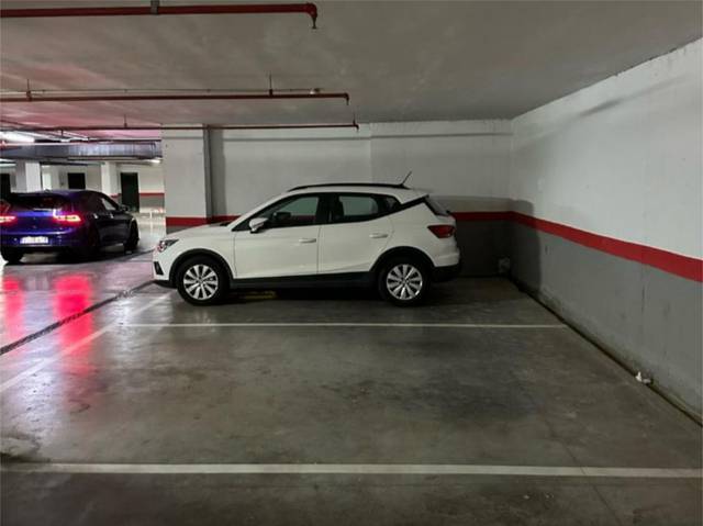 Garaje en Alquiler en Arrabal la Caridad, 9 en La Carolina - Guadalpín