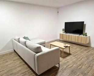 Living room of Flat to rent in  Santa Cruz de Tenerife Capital  with Parquet flooring, Terrace and Furnished