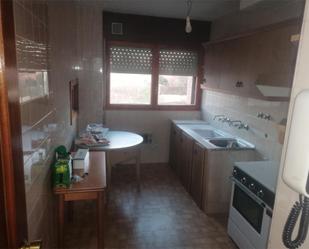 Kitchen of Flat for sale in Benavides  with Storage room, Furnished and Oven