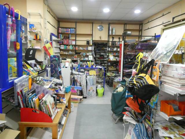 Local comercial en Alquiler en Calle Goya, 7 en Parque Ayala - Jardín de la Abadía - Huelín