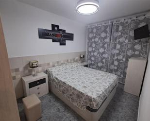 Dormitori de Pis de lloguer en Garrucha amb Moblat, Rentadora i Microones