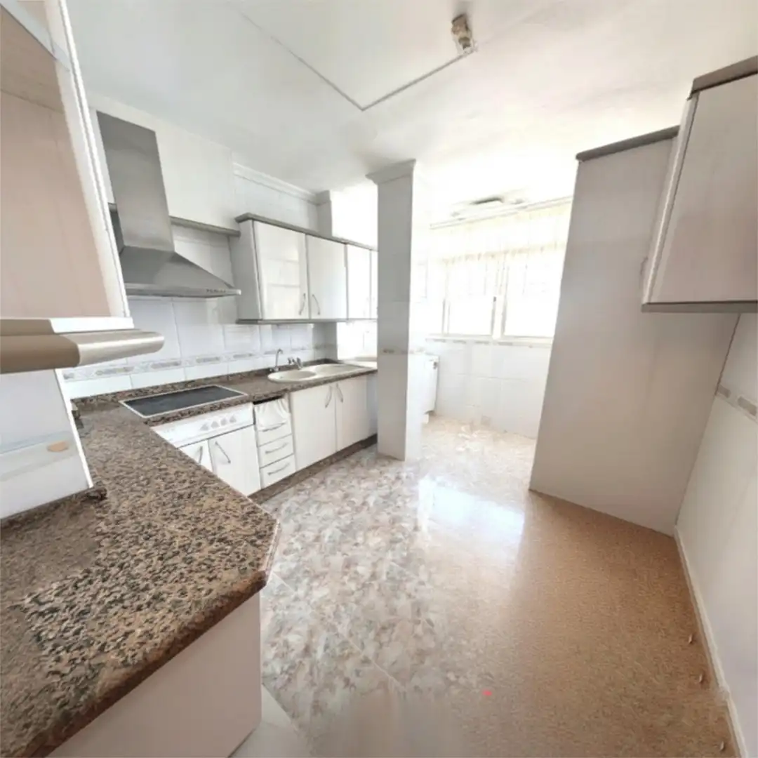Piso en venta en Calle Cuarteles, 50, Perchel Sur - Plaza de Toros Vieja Cocina de Piso en venta en Málaga Capital con Aire acondicionado, Terraza y Balcón