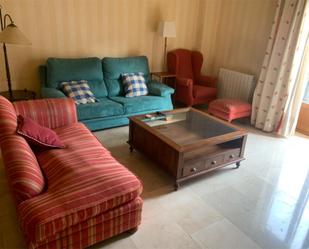 Living room of Flat to rent in Valladolid Capital  with Air Conditioner, Heating and Parquet flooring