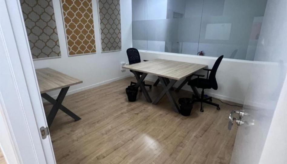 Office to rent in Carrer de Marbella, 17, Les Maravelles, Illes Balears - image 1 Photo 1 of Office to rent in Carrer de Marbella, 17, Les Maravelles, Illes Balears