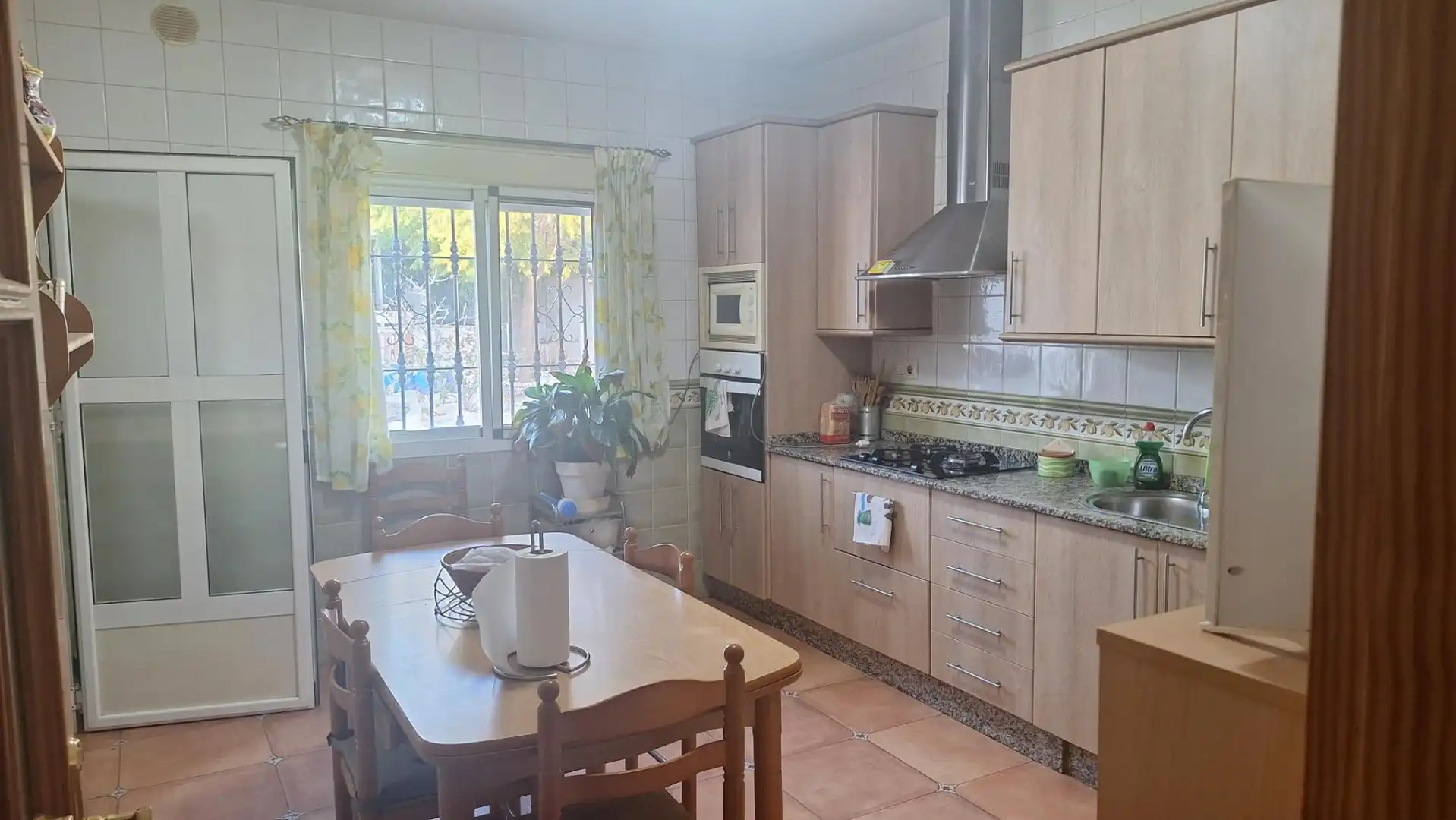 Casa o chalet en venta en Camino de Los Parrales, 39, El Parador de las Hortichuelas Cocina de Casa o chalet en venta en Roquetas de Mar con Aire acondicionado y Terraza