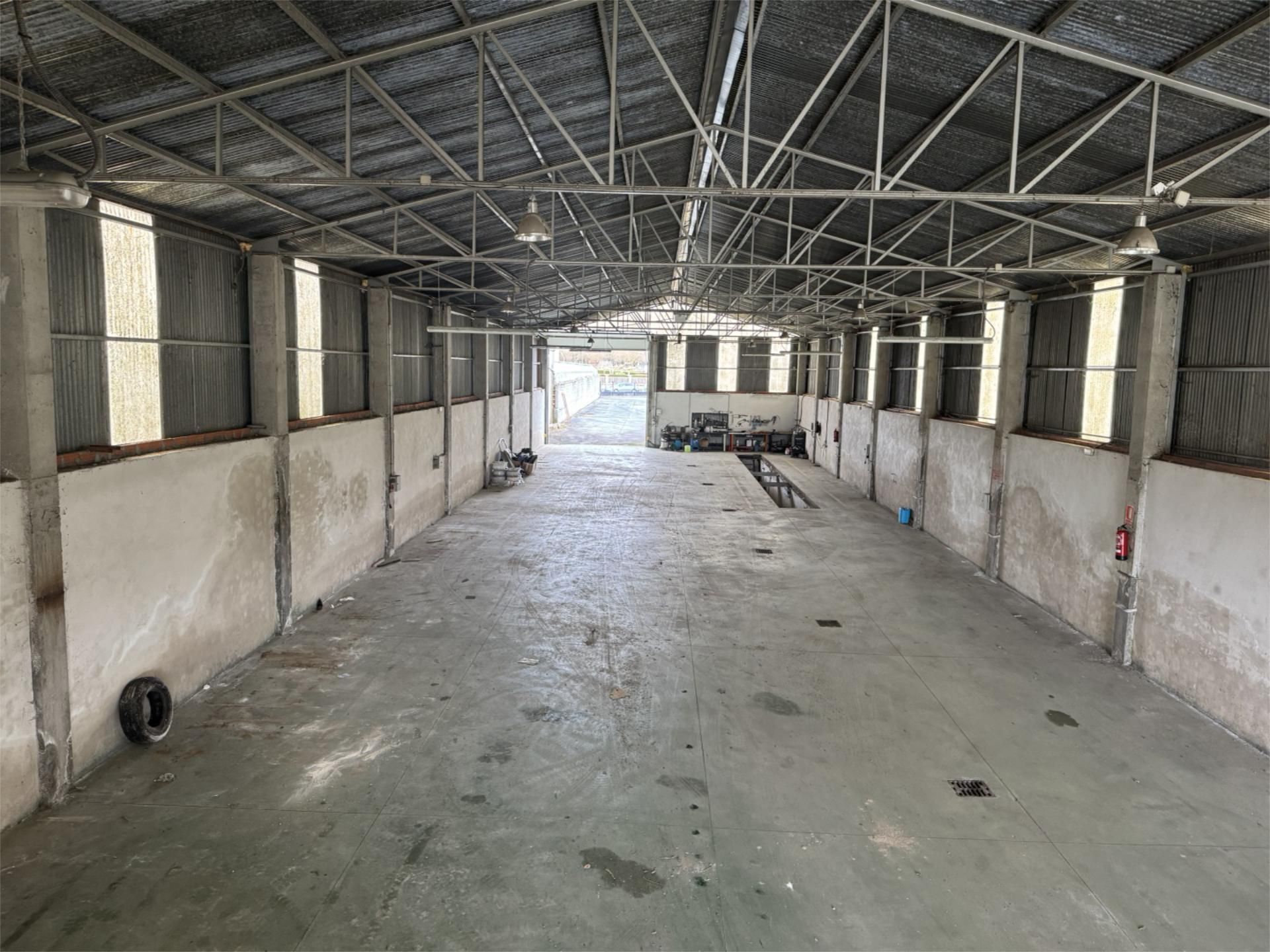Nau industrial de lloguer en Maceda