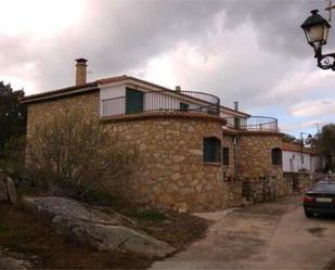 Vista exterior de Casa o xalet de lloguer en Valencia de Alcántara