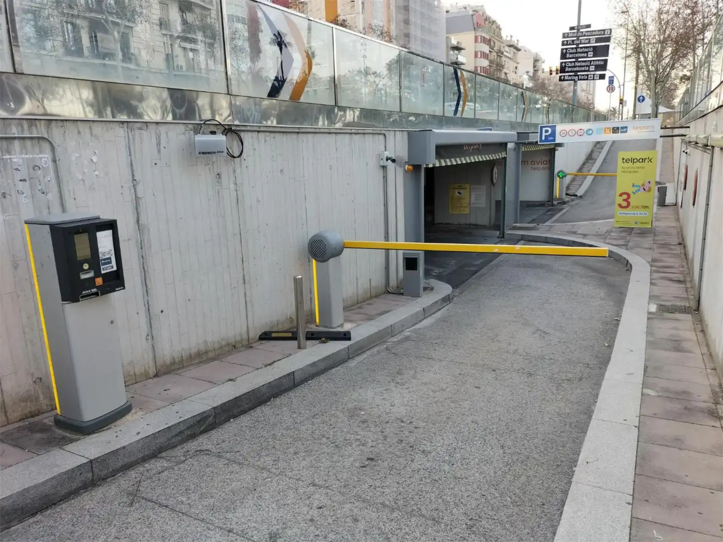 Garage zur Miete in Plaça de Pau Vila, La Barceloneta Parkplatz von Garage zur Miete in Barcelona