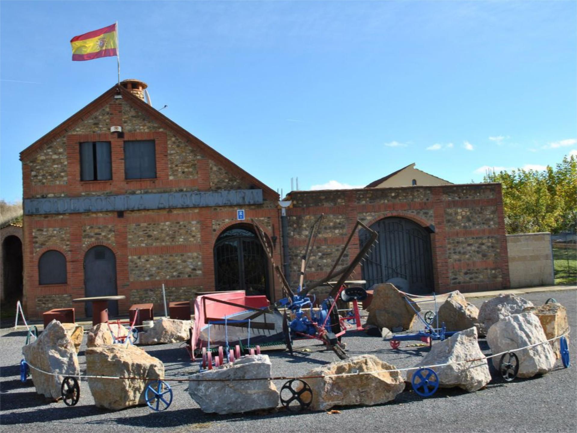 Exterior view of Premises for sale in Valdevimbre  with Air Conditioner, Heating and Furnished