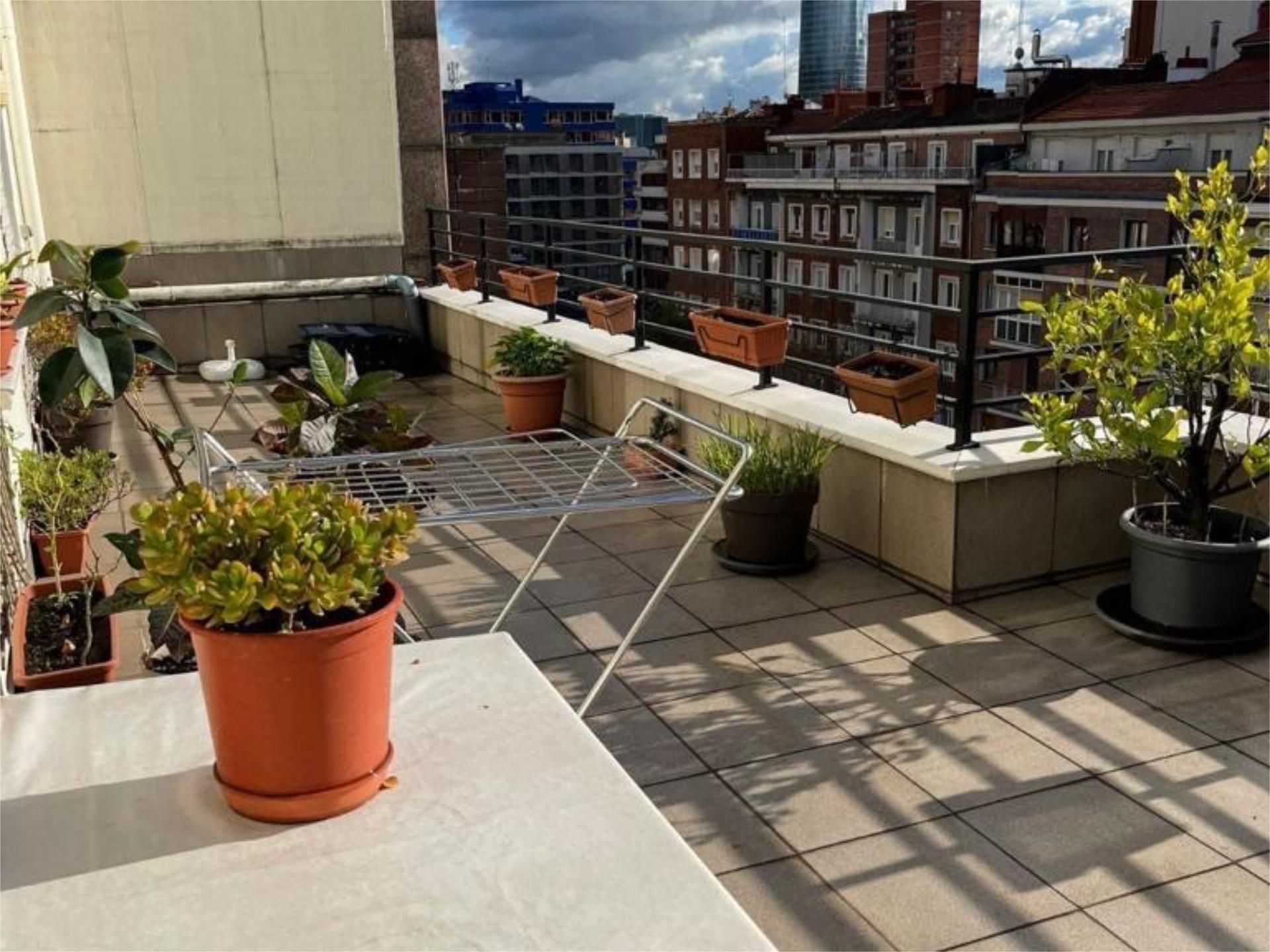 Terrassa de Pis de lloguer en Bilbao  amb Aire condicionat, Calefacció i Parquet