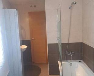 Bathroom of Flat to rent in Boiro  with Terrace and Furnished