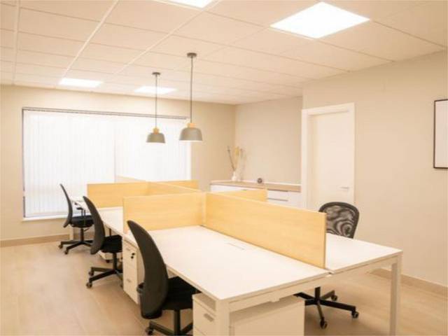 Oficina en Alquiler en Calle Porvera, 6 - 8 en Centro