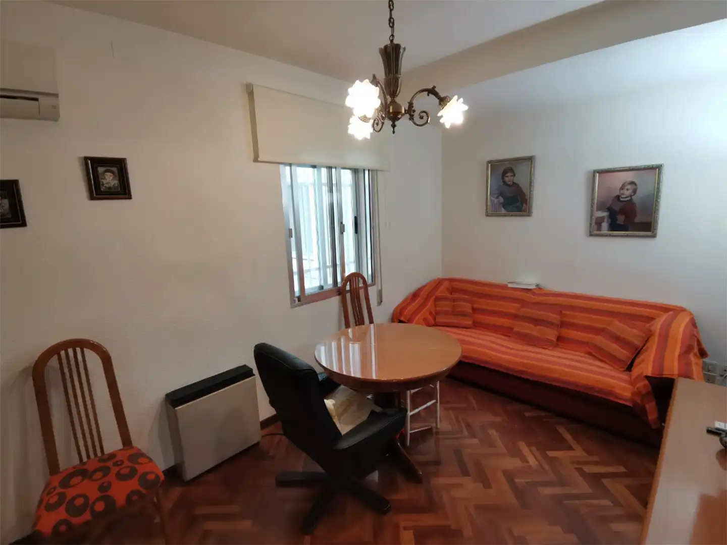 Dúplex en venda a Plaza Inmaculada Concepción, El Perchel Sala d'estar de Dúplex en venda en Ciudad Real amb Aire condicionat, Calefacció i Parquet