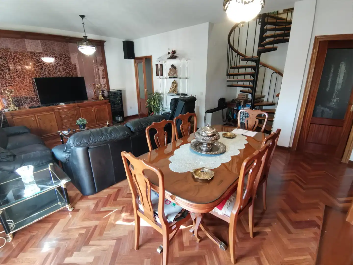 Dúplex en venda a Plaza Inmaculada Concepción, El Perchel Sala d'estar de Dúplex en venda en Ciudad Real amb Aire condicionat, Calefacció i Parquet